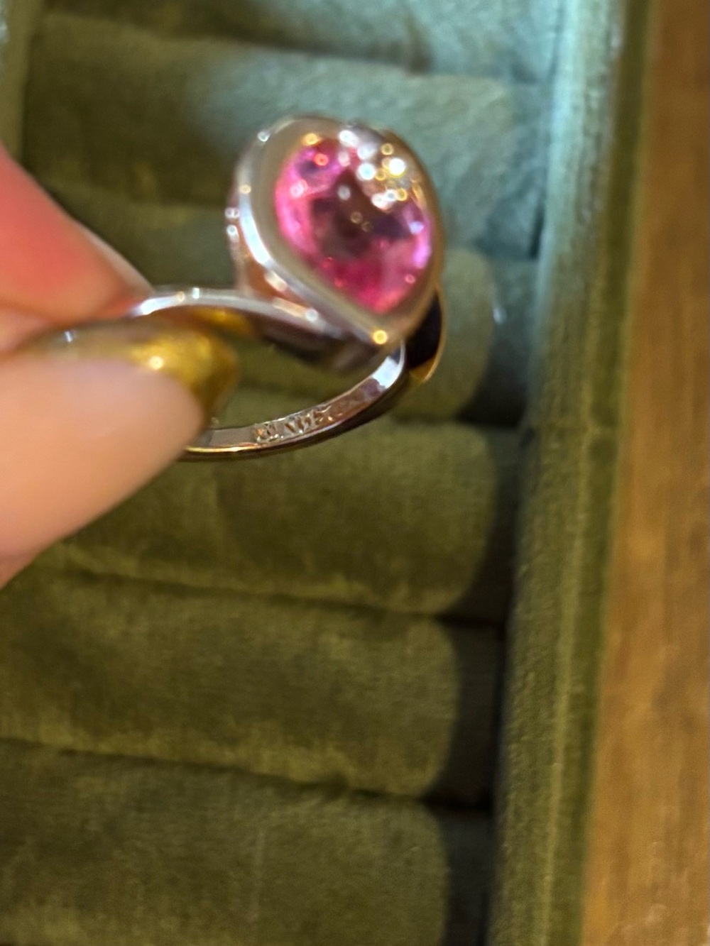 Vintage Pink Bezel Heart Ring - Picture 5 of 5